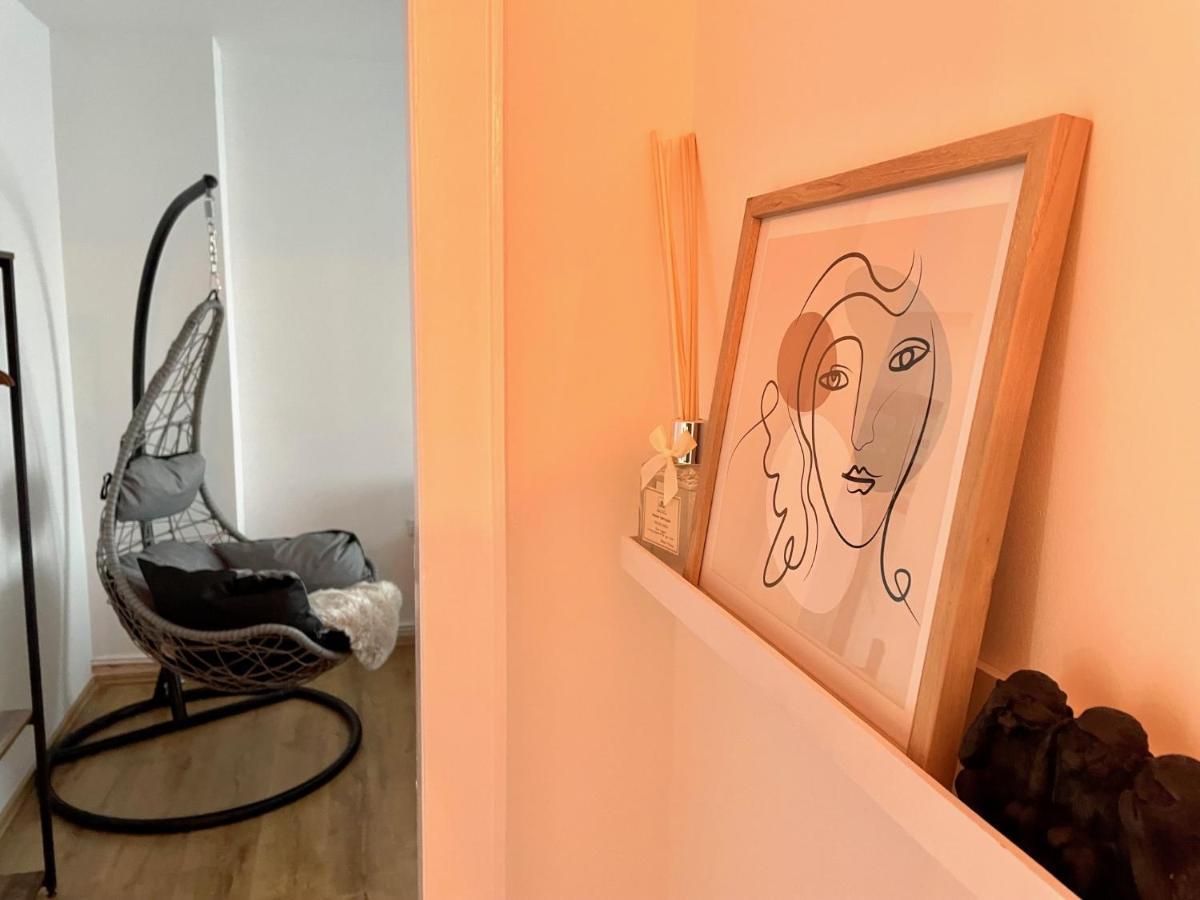 Downtown Apartment By Ninja Spaces - Kingsize-Bett, Kueche, Netflix, Terrasse Wuppertal Eksteriør bilde