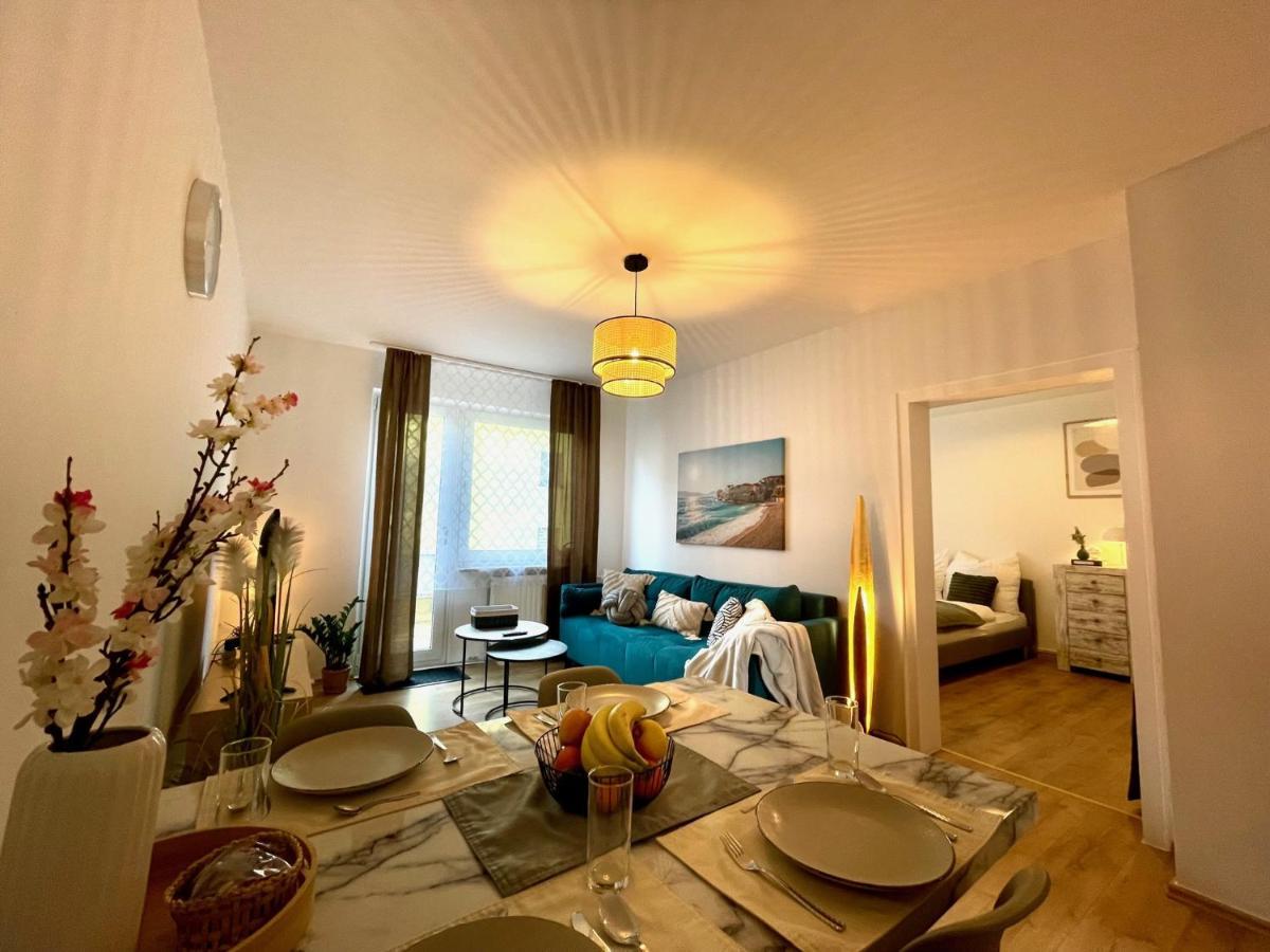 Downtown Apartment By Ninja Spaces - Kingsize-Bett, Kueche, Netflix, Terrasse Wuppertal Eksteriør bilde